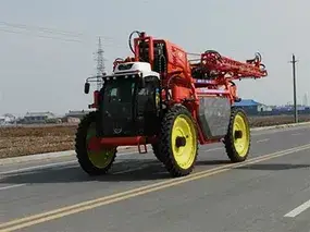 Self-propelled sprayer